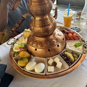 Rayoog Cafe - Mama tray - Breakfast & Brunch Near Me - Gilbert, Arizona Rayoog Cafe - Mama tray - Breakfast & Brunch Near Me - Gilbert, Arizona