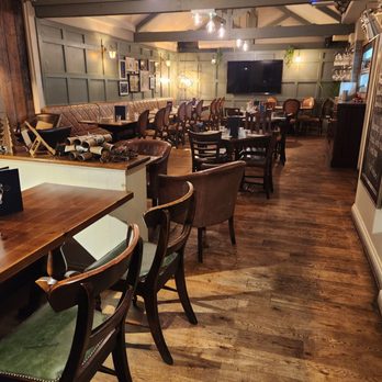 The Britannia - Pubs Near Me - London, XGL The Britannia - Pubs Near Me - London, XGL