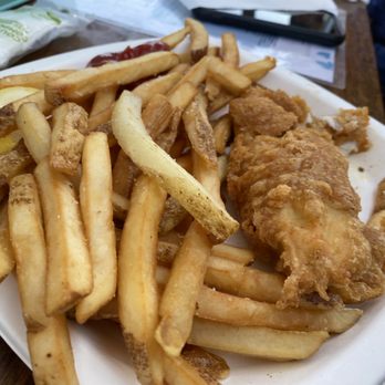 Seaside Grill - a plate of fried fish and fries - New American Near Me - Riverhead, New York