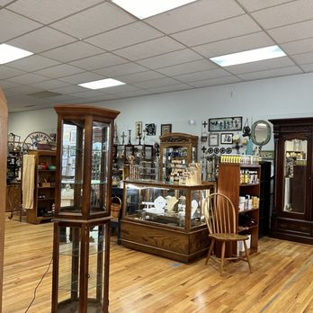 The Flipping Peddler - Antiques Near Me - Florence, Colorado