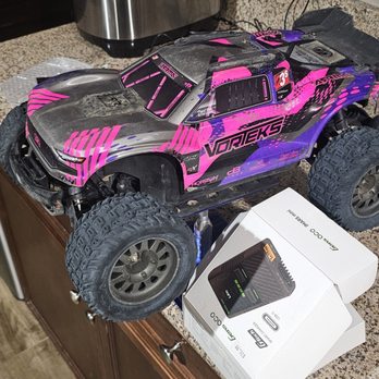 High Desert Hobbies - VORTEKS 223s 4x4 BLX and Gens ACE IMARS mini charger - Hobby Shops Near Me - Palmdale, California High Desert Hobbies - VORTEKS 223s 4x4 BLX and Gens ACE IMARS mini charger - Hobby Shops Near Me - Palmdale, California