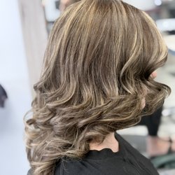 Beauty by Mellin - Layers haircut with highlights