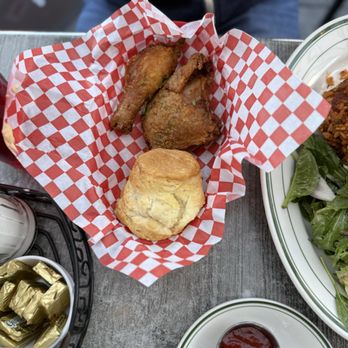 Brenda's Oakland - Fried chicken with biscuit - Breakfast & Brunch Near Me - Oakland, California Brenda's Oakland - Fried chicken with biscuit - Breakfast & Brunch Near Me - Oakland, California