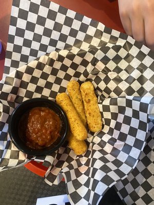 Zeke's Fish n Chips by null
