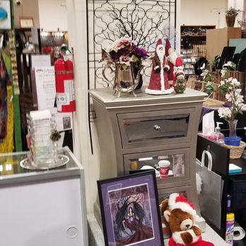 Iconic Things - Used, Vintage & Consignment Near Me - Reno, Nevada