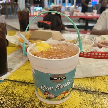 LuLu's Destin - Alcoholic drink - Seafood Near Me - Destin, Florida