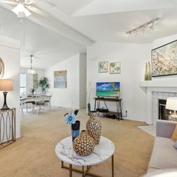 The Medford Real Estate Team - Living room