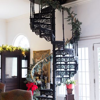 Old Centenary Inn - Stairs by Entrance - Hotels Near Me - Jackson, Louisiana