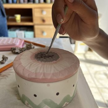 Color Me Mine - Ítem - Paint-Your-Own Pottery Near Me - Long Beach, California