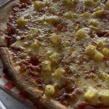 GameOn bar+arcade - Pizza was amazing. Bacon, pineapple, light on the sauce. Made like it was coming from New York. - Bars Near Me - Columbia, Maryland