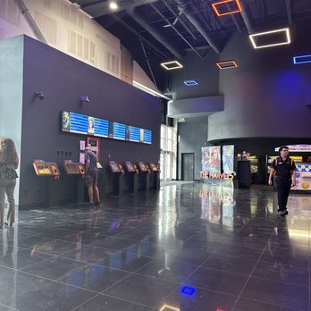 REGAL WINTER PARK VILLAGE - Updated January 2025 - 296 Photos & 288