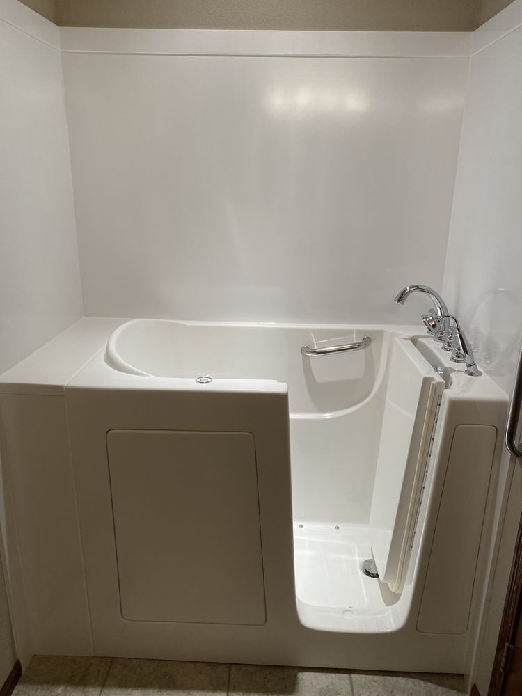 Slide of Five Star Bath Solutions of Bismarck