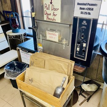 JW Renfroe Pecan - Fresh roasted peanuts. - Specialty Food Near Me - Pensacola, Florida JW Renfroe Pecan - Fresh roasted peanuts. - Specialty Food Near Me - Pensacola, Florida