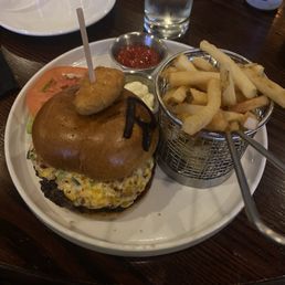 $10 burger and Fry Monday special