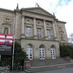 Deutsches Theater in Göttingen - Deutsches Theater, links Cafe draussen vor dem Theaterkeller, Feb. 2008