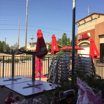 Squeeze In - Patio looked comfortable - Breakfast & Brunch Near Me - Modesto, California Squeeze In - Patio looked comfortable - Breakfast & Brunch Near Me - Modesto, California