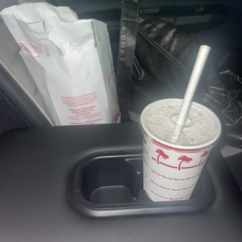 In-N-Out Burger - Fast Food Near Me - Daly City, California