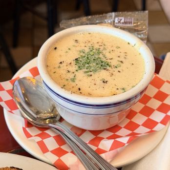Found Oyster - Chowdaaa - Seafood Near Me - Los Angeles, California