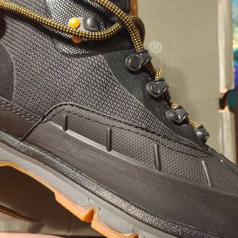 El Choclo - Ruined the boot with horrible work. Like previous review stated, " lack of remorse and no sense of pride" - Shoe Repair Near Me - South Gate, California
