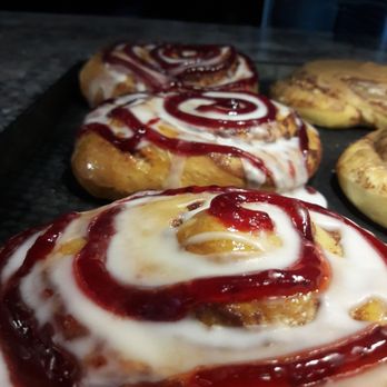 Hot Lava Bakery - Coffee & Tea Near Me - Sunriver, Oregon