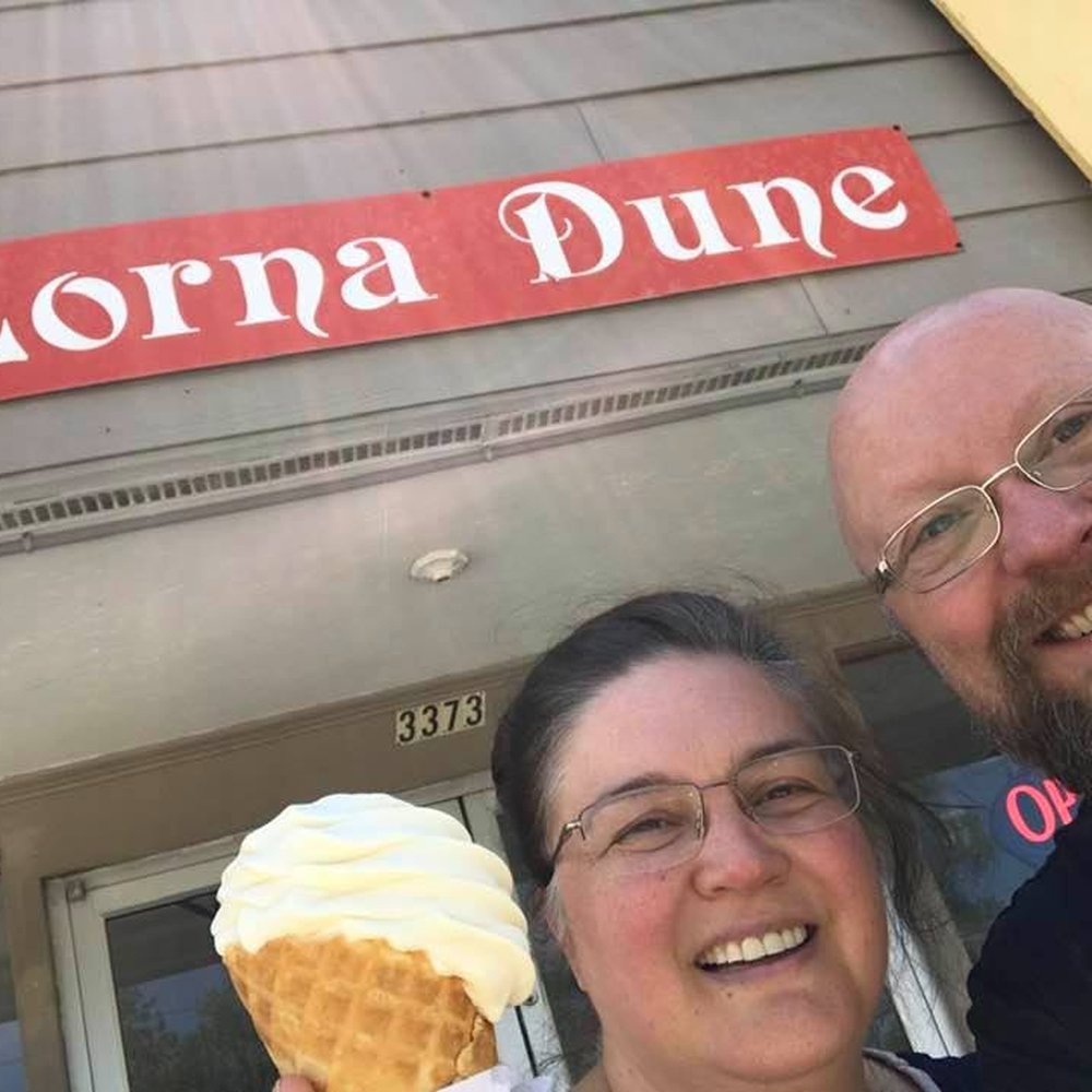 Lorna Dune - Lorna Dunes - the best Vanilla Soft Serve EVER - Ice Cream & Frozen Yogurt Near Me - Wasaga Beach, Ontario