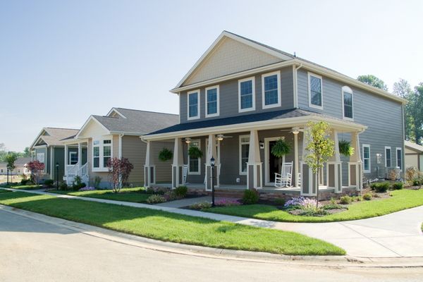 Houses - With almost 15 years of real estate experience I can get the results you need. I pride myself on honesty. My aggressive marketing plan for today's market delivers results!

Being in the industry for as long as I have has made me ready for any situation that may arise. Please know with my efforts & experience I WILL SELL OR FIND YOU A HOME!