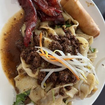 Home Taste - Lunch beef pulled noodles special  with ribs, spring roll - Szechuan Near Me - Watertown, Massachusetts