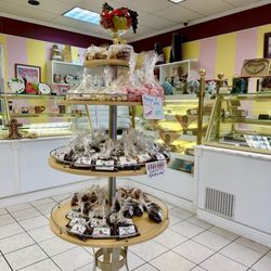 Strawberry Bakery