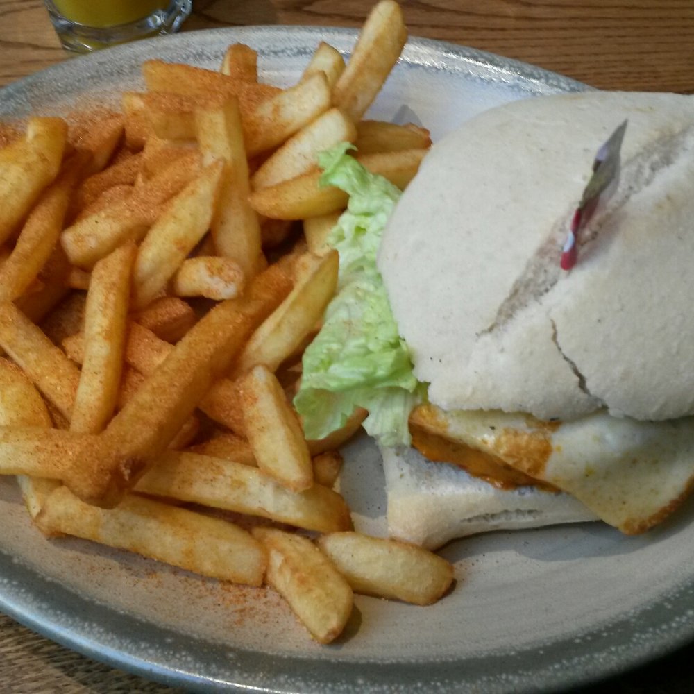 Nando's - Portuguese Near Me - Glasgow, GLG