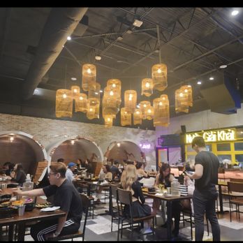 HEM Kitchen And Bar - Dining area - Vietnamese Near Me - Houston, Texas