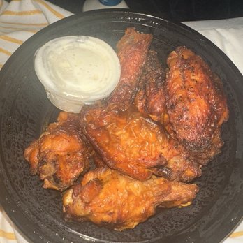 MOMBO’S PIZZA - Updated August 2025 - 163 Photos & 492 Reviews - 1880 ...