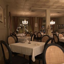 La Bonne Vie - Restaurant area. So pretty!
