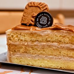 Paris Baguette - Biscoff® Cookie Butter Layer Cake Slice