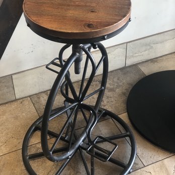 Heaven's Bistro Bakery - The seating arrangements - Bakeries Near Me - Austin, Texas Heaven's Bistro Bakery - The seating arrangements - Bakeries Near Me - Austin, Texas