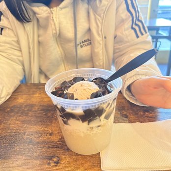 Ice Dream - Sago, grass jelly with Gunther red bean ice cream - Bubble Tea Near Me - Sacramento, California Ice Dream - Sago, grass jelly with Gunther red bean ice cream - Bubble Tea Near Me - Sacramento, California