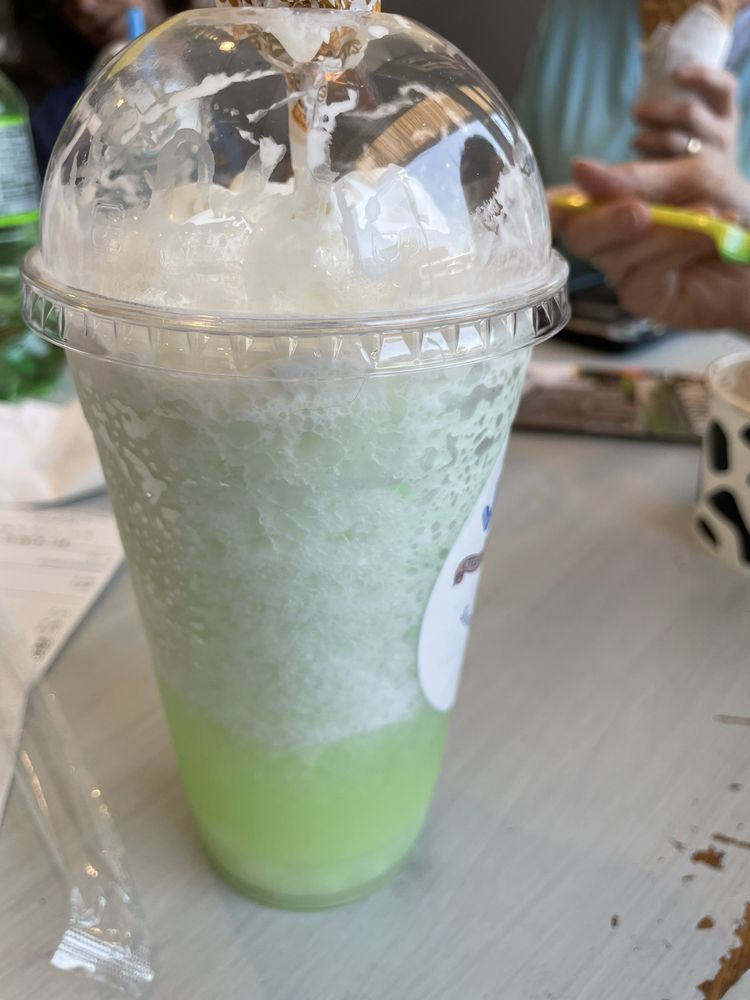 Lazy Cow Creamery & Sweets Logo