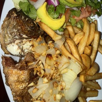 Mariscos El Kora De Nayarit - Mojarra Frita Al Mojo de Ajo - Seafood Near Me - Los Angeles, California
