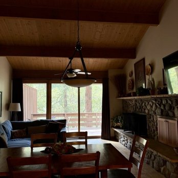 Junipine Resort - Unit #24. The dinning and living room. - Resorts Near Me - Sedona, Arizona Junipine Resort - Unit #24. The dinning and living room. - Resorts Near Me - Sedona, Arizona