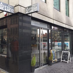 La Bottega - Superb coffee !! And bicycle friendly (they have a bicycle pump near the door )
