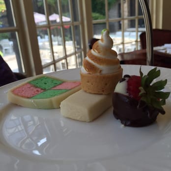 Old Mill Toronto - Non-gluten free desserts - Hotels Near Me - Etobicoke, Ontario