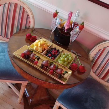 Spindrift Inn - Hotels Near Me - Monterey, California Spindrift Inn - Hotels Near Me - Monterey, California
