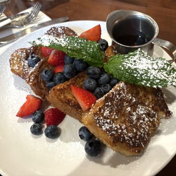 Friedman's - Berry French Toast - New American Near Me - New York, New York Friedman's - Berry French Toast - New American Near Me - New York, New York
