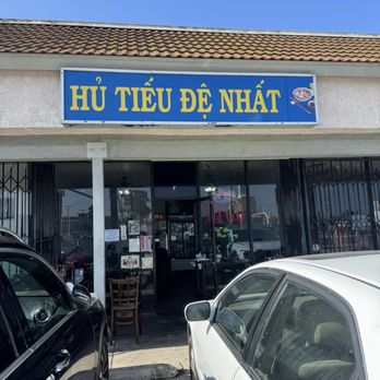 Hu Tieu De Nhat - Outside - Vietnamese Near Me - Garden Grove, California
