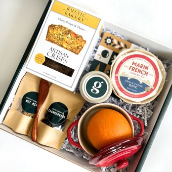 Grazy - Holiday Baked Brie Kit. - Food Delivery Services Near Me Grazy - Holiday Baked Brie Kit. - Food Delivery Services Near Me