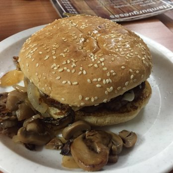 Garfiburger - Caribena burger - my favorite! The Hawaiian is the most popular. January 2018. - Burgers Near Me - Guadalajara, JAL