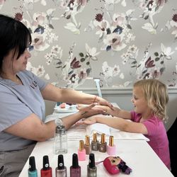 Vlair Nail Salon & Spa - Taking my little gal for Mother's Day