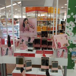 Ulta Beauty - Good Girl display