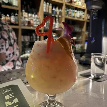 The Emerald Lounge - Cocktail Bars Near Me - Richmond, Virginia