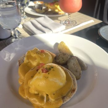 Quivira Steakhouse - Eggs Benedict - Steakhouses Near Me - Cabo San Lucas, BCS Quivira Steakhouse - Eggs Benedict - Steakhouses Near Me - Cabo San Lucas, BCS