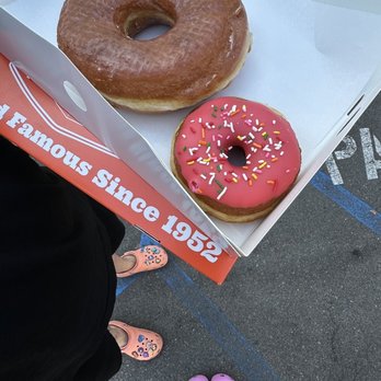 Randy's Donuts - texas sized glazed and pink sprinkle - Donuts Near Me - Santa Monica, California Randy's Donuts - texas sized glazed and pink sprinkle - Donuts Near Me - Santa Monica, California
